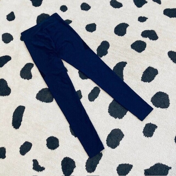 Outdoor Voices $85 Womens XS Blue Black 3/4 Two Tone Warmup Legging Active Pants - Picture 4 of 12